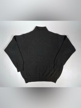 Benneton men’s Wool sweater Large